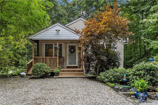 163 Lake Washington Drive, Glocester, RI 02814