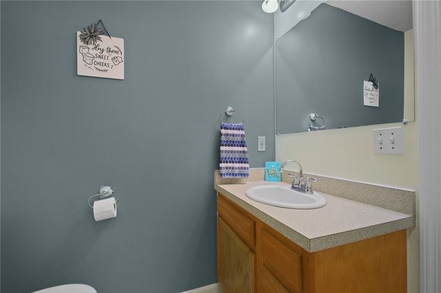 163 Lake Washington Drive, Glocester, RI 02814