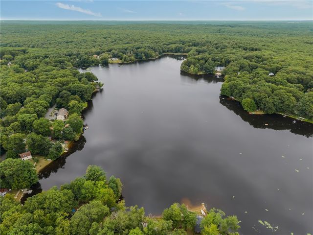 163 Lake Washington Drive, Glocester, RI 02814