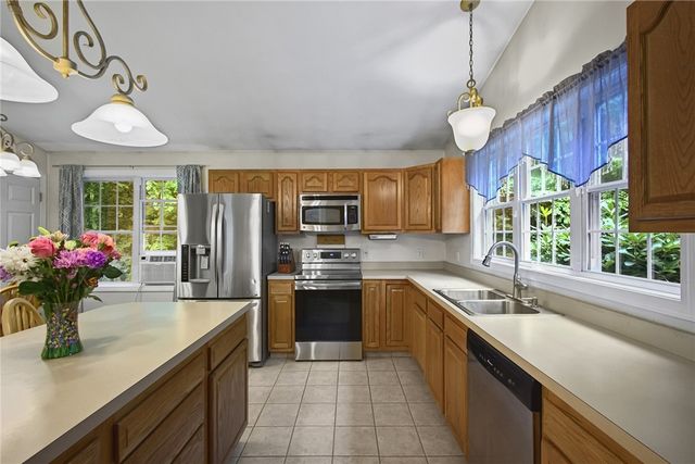 163 Lake Washington Drive, Glocester, RI 02814