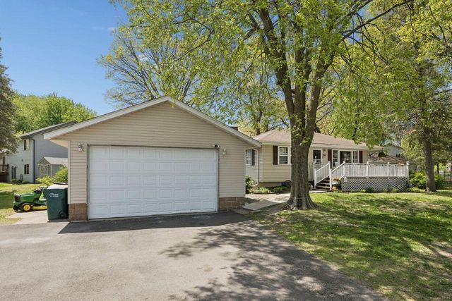 2910 95th Avenue NE, Blaine, MN 55449