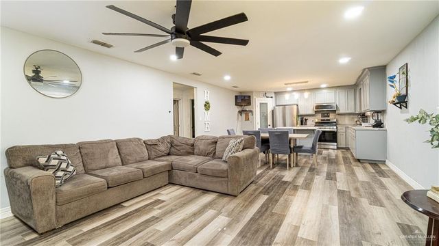 211 Felicidad Avenue, Donna, TX 78537