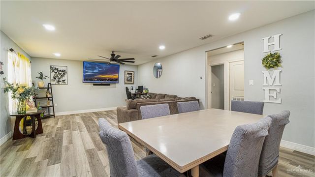 211 Felicidad Avenue, Donna, TX 78537