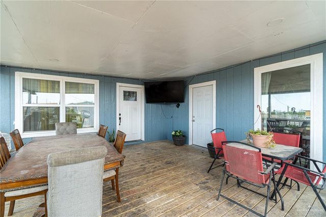 211 Felicidad Avenue, Donna, TX 78537