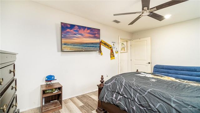 211 Felicidad Avenue, Donna, TX 78537