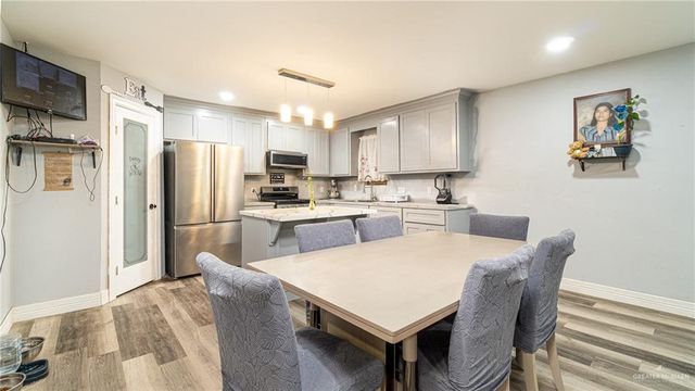 211 Felicidad Avenue, Donna, TX 78537