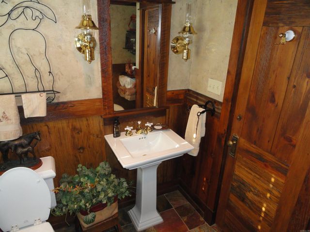 18 Hwy 124, Damascus, AR 72039