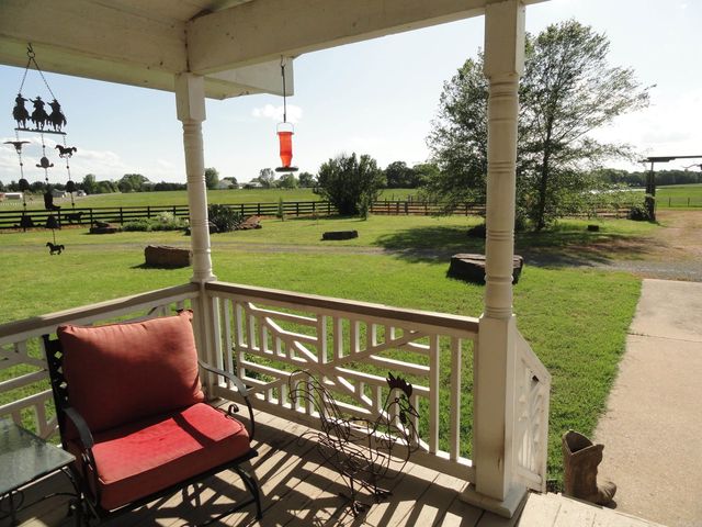 18 Hwy 124, Damascus, AR 72039