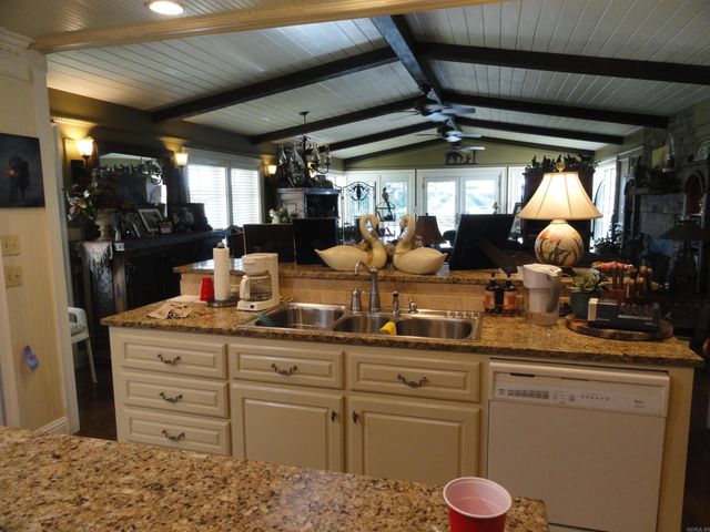 18 Hwy 124, Damascus, AR 72039