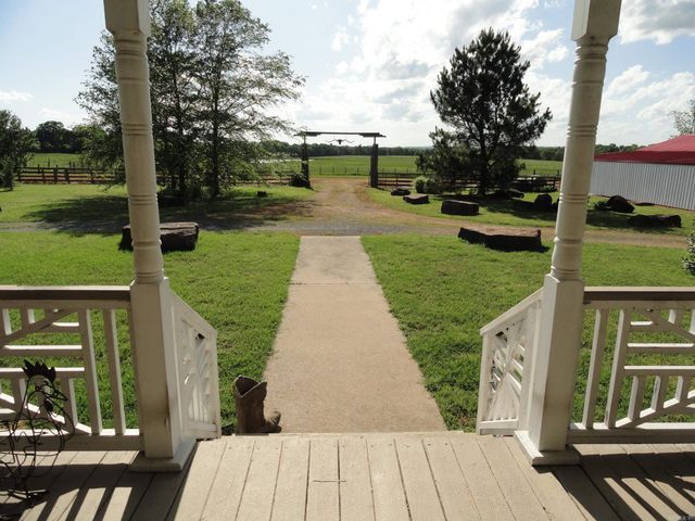 18 Hwy 124, Damascus, AR 72039