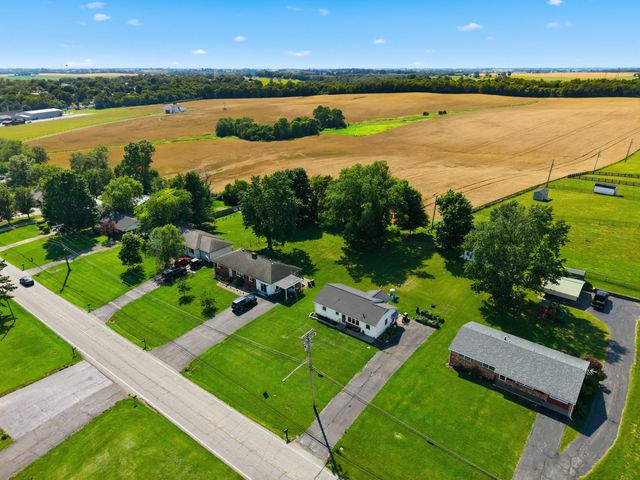 334 Pleasant Hill Drive, Harrodsburg, KY 40330
