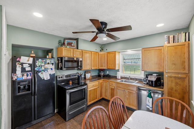 334 Pleasant Hill Drive, Harrodsburg, KY 40330