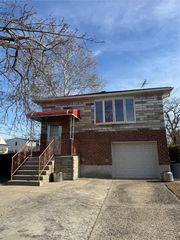 97 Arlington Avenue, Valley Stream, NY 11580