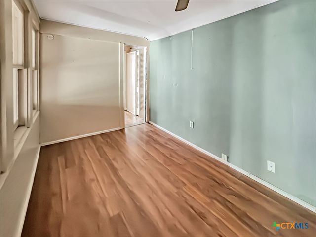 1805 E North Street, Victoria, TX 77901