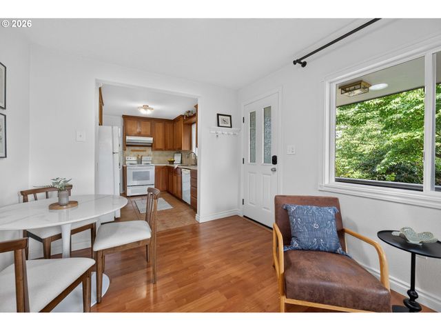 8015 N MISSISSIPPI Ave, Portland, OR 97217