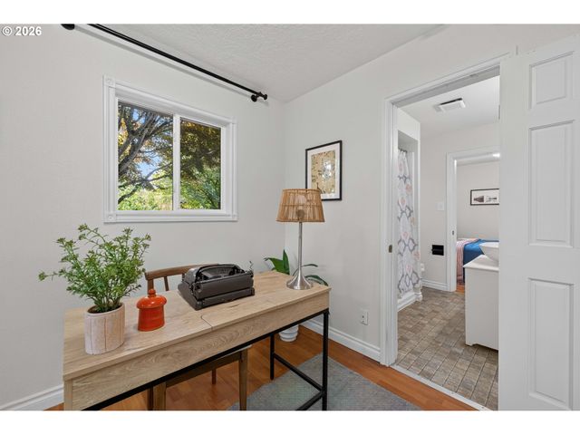 8015 N MISSISSIPPI Ave, Portland, OR 97217