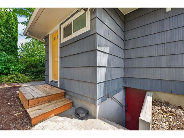 8015 N MISSISSIPPI Ave, Portland, OR 97217