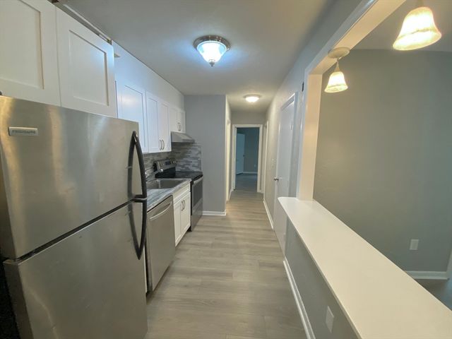 176 Swanson Rd 306, Boxborough, MA 01719