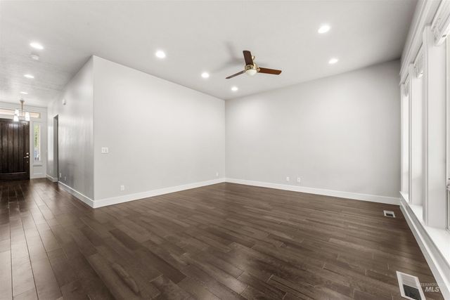 1037 E Radiant Ridge Dr., Meridian, ID 83642