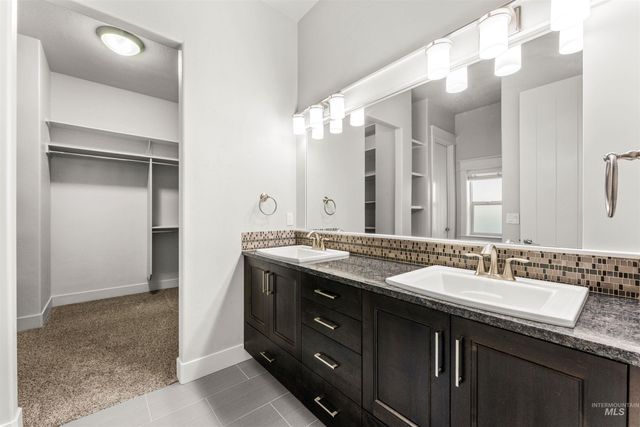 1037 E Radiant Ridge Dr., Meridian, ID 83642