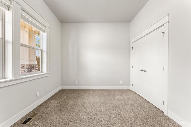 1037 E Radiant Ridge Dr., Meridian, ID 83642