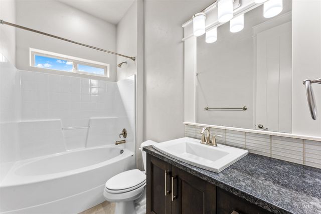 1037 E Radiant Ridge Dr., Meridian, ID 83642