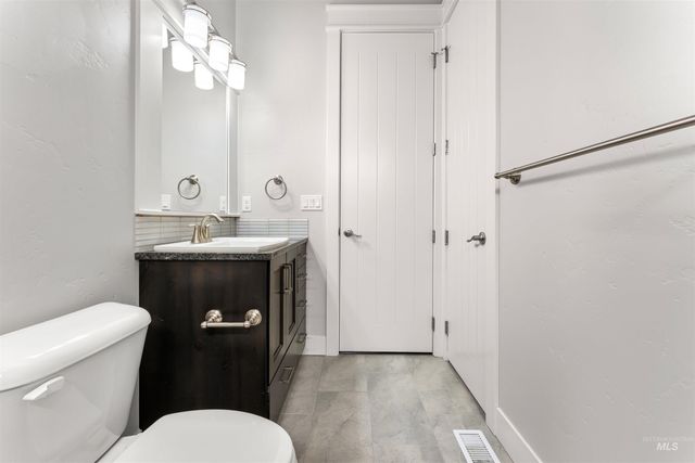 1037 E Radiant Ridge Dr., Meridian, ID 83642
