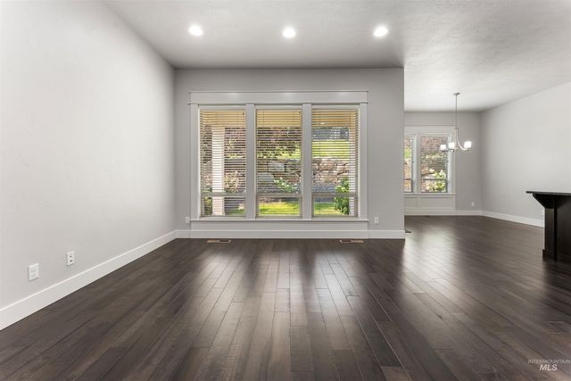 1037 E Radiant Ridge Dr., Meridian, ID 83642