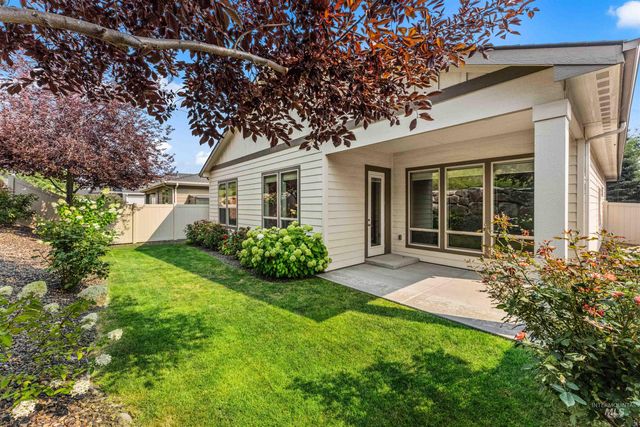 1037 E Radiant Ridge Dr., Meridian, ID 83642