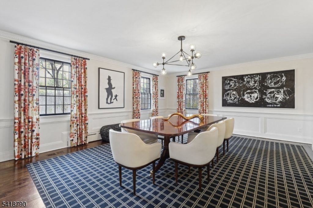 Image 10 of property listing at 29 Gordon Rd, Essex Fells Twp., NJ 07021