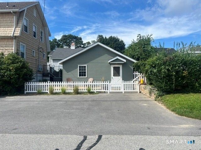 35 Nehantic Drive, East Lyme, CT 06333