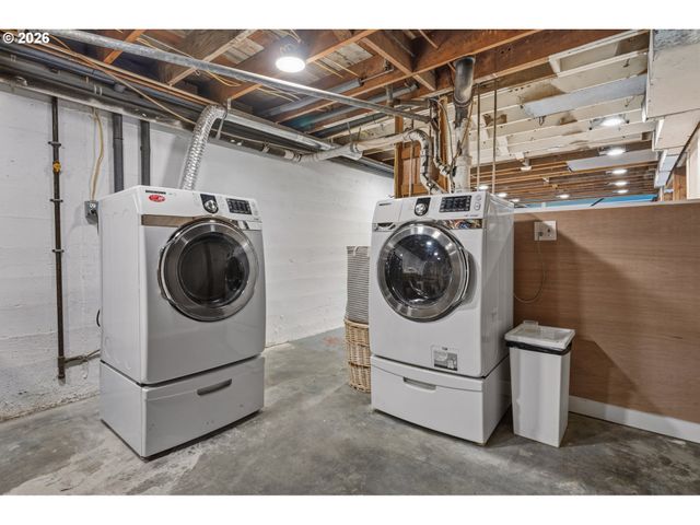 5615 Sw JEFFERSON St, Portland, OR 97221