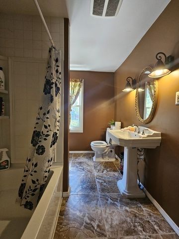 779 Dickinson, Springfield, MA 01108