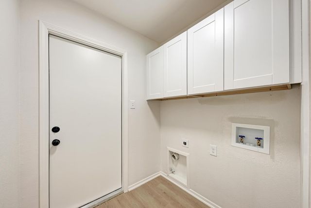 10303 Leaning Willow DR, Austin, TX 78758