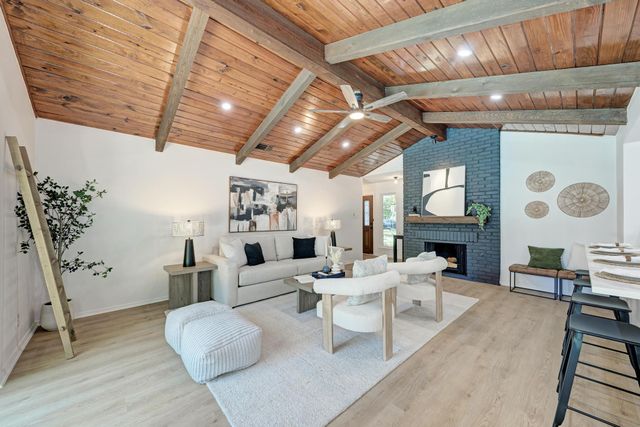 10303 Leaning Willow DR, Austin, TX 78758