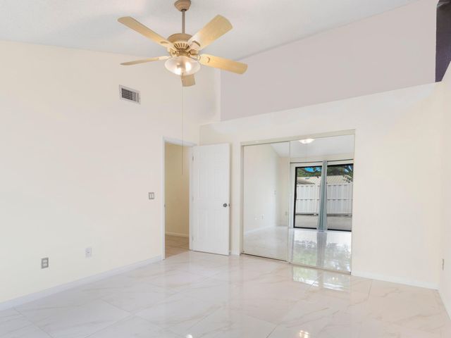 5933 Golden Eagle Circle, Palm Beach Gardens, FL 33418
