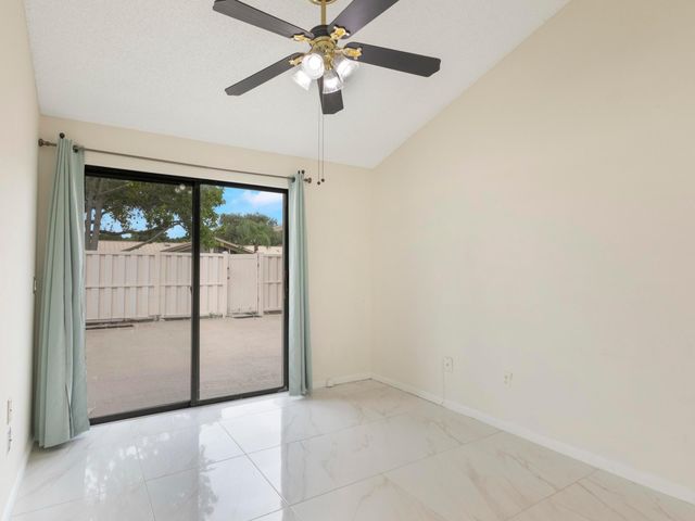 5933 Golden Eagle Circle, Palm Beach Gardens, FL 33418