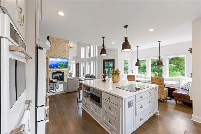 14748 Maple Street, Overland Park, KS 66223