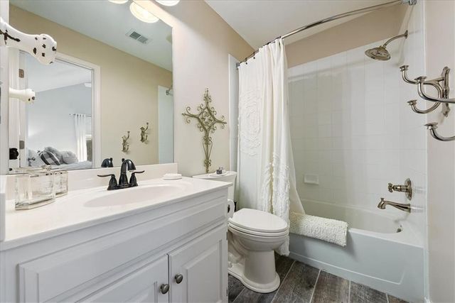 14748 Maple Street, Overland Park, KS 66223