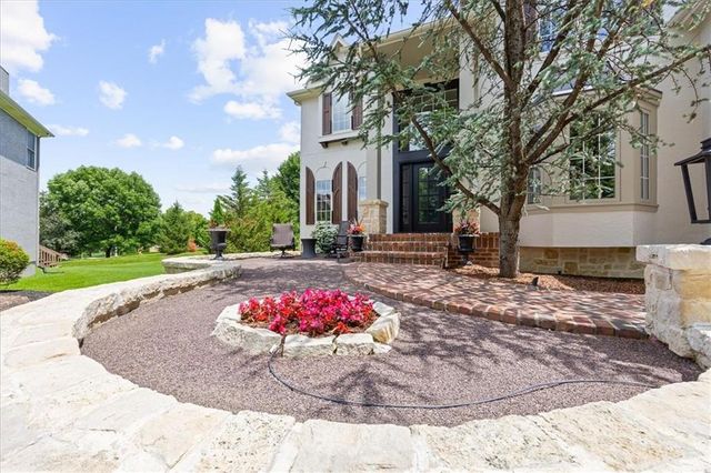 14748 Maple Street, Overland Park, KS 66223