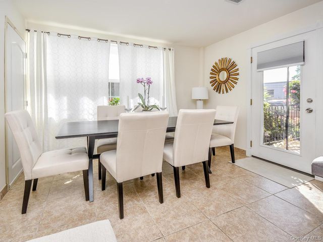 400 Carney Street 607, Glen Cove, NY 11542