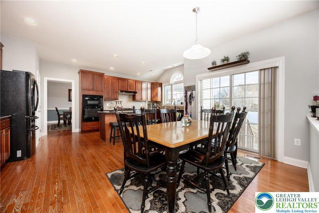 7266 Cedar Road, Lower Macungie Twp, PA 18062