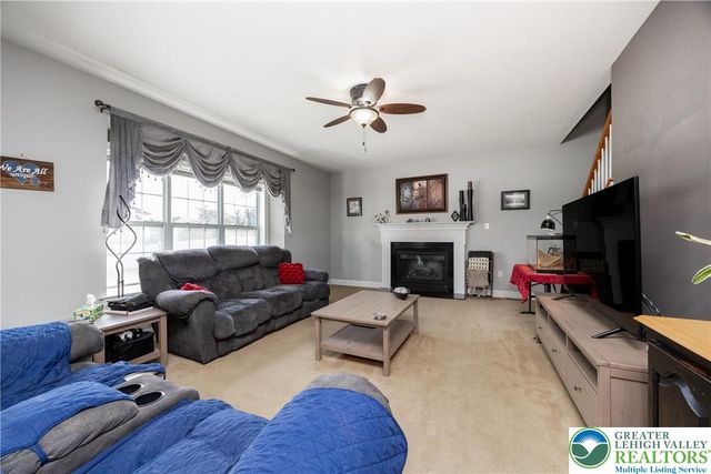 7266 Cedar Road, Lower Macungie Twp, PA 18062