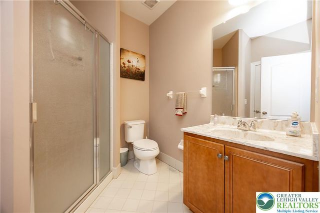 7266 Cedar Road, Lower Macungie Twp, PA 18062