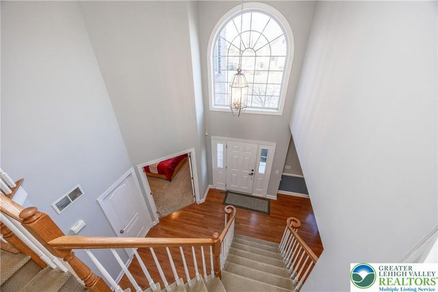 7266 Cedar Road, Lower Macungie Twp, PA 18062