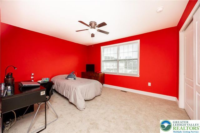 7266 Cedar Road, Lower Macungie Twp, PA 18062