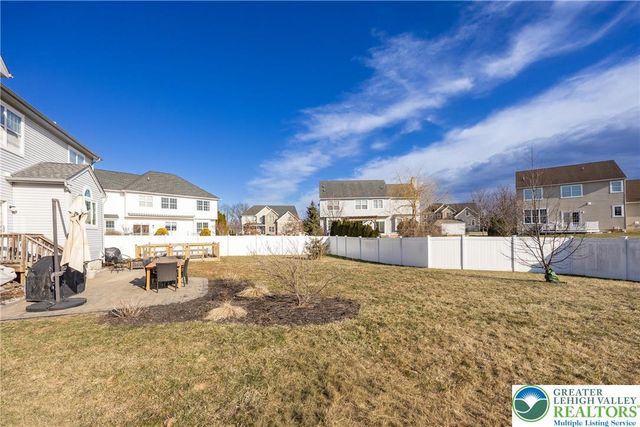 7266 Cedar Road, Lower Macungie Twp, PA 18062