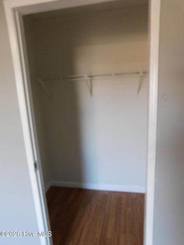 660 Seashell Drive, Kinston, NC 28504