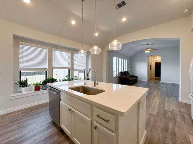 3205 Cornflower Coast Court, Texas City, TX 77568