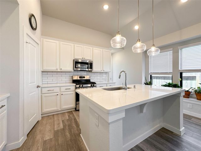 3205 Cornflower Coast Court, Texas City, TX 77568